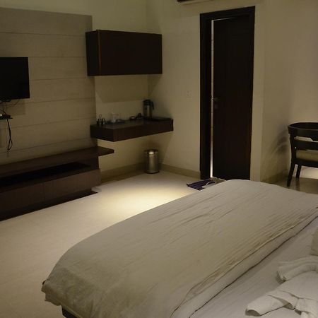 Hotel Aroma Inn Sirsa 外观 照片
