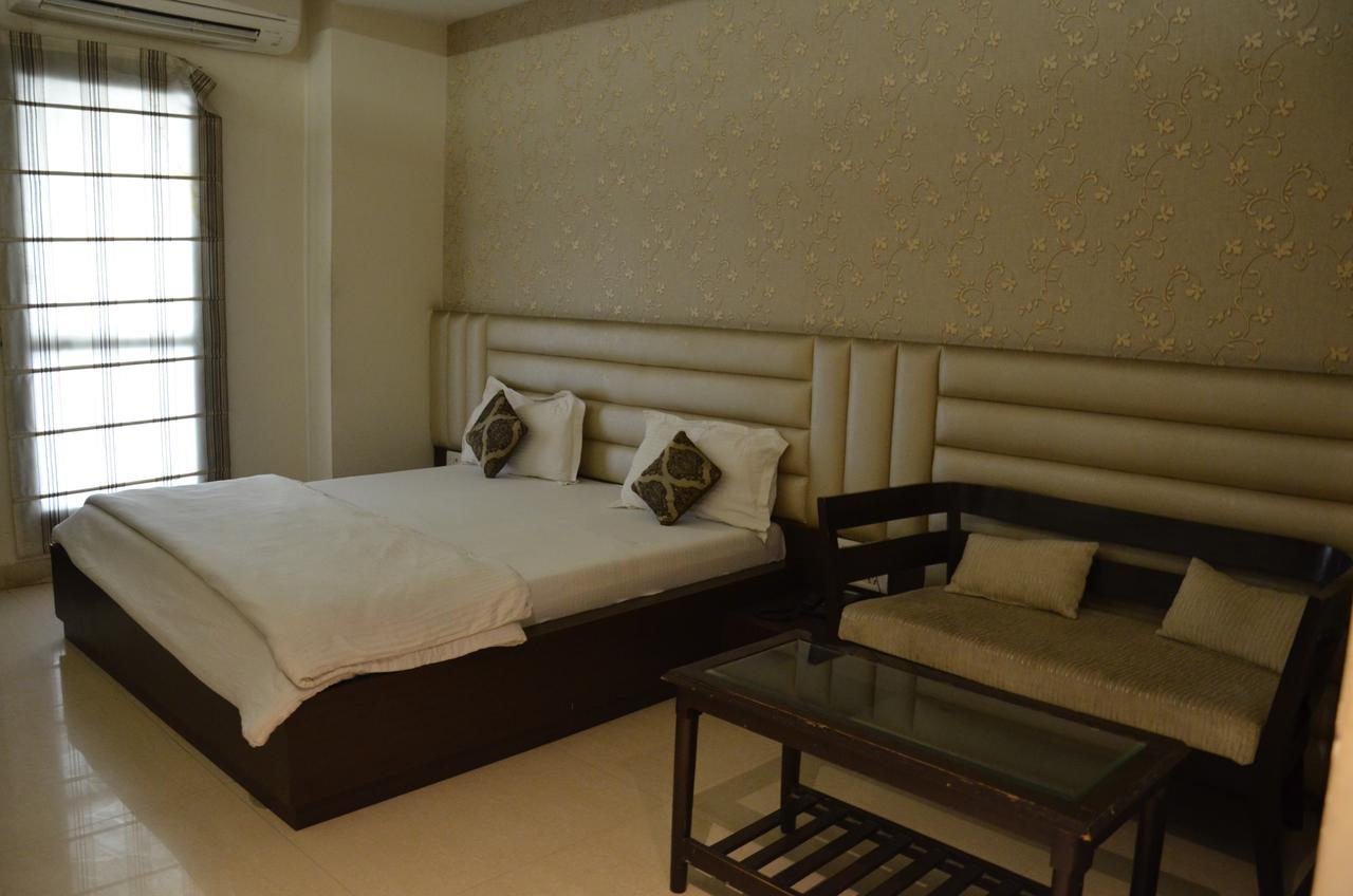 Hotel Aroma Inn Sirsa 外观 照片