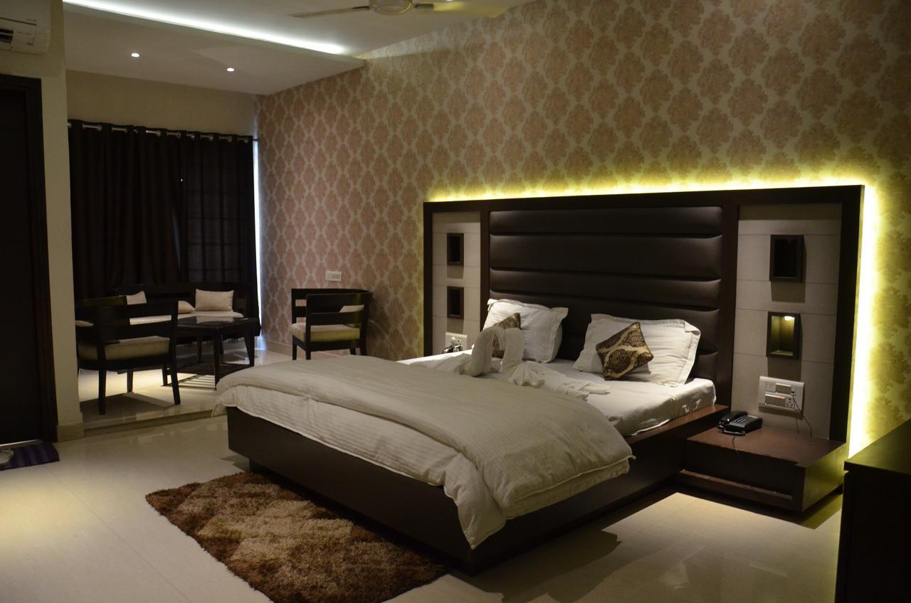 Hotel Aroma Inn Sirsa 外观 照片