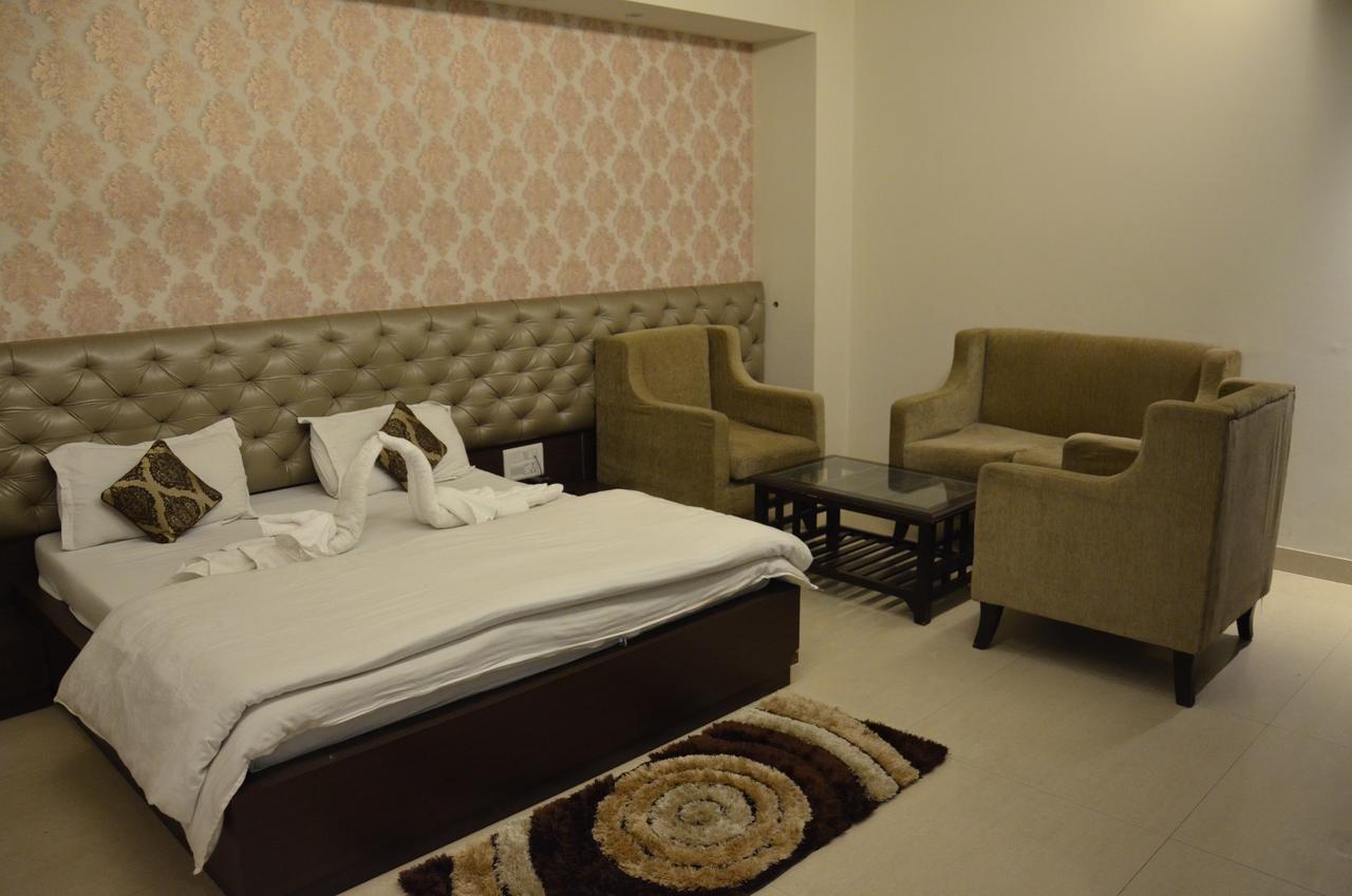 Hotel Aroma Inn Sirsa 外观 照片