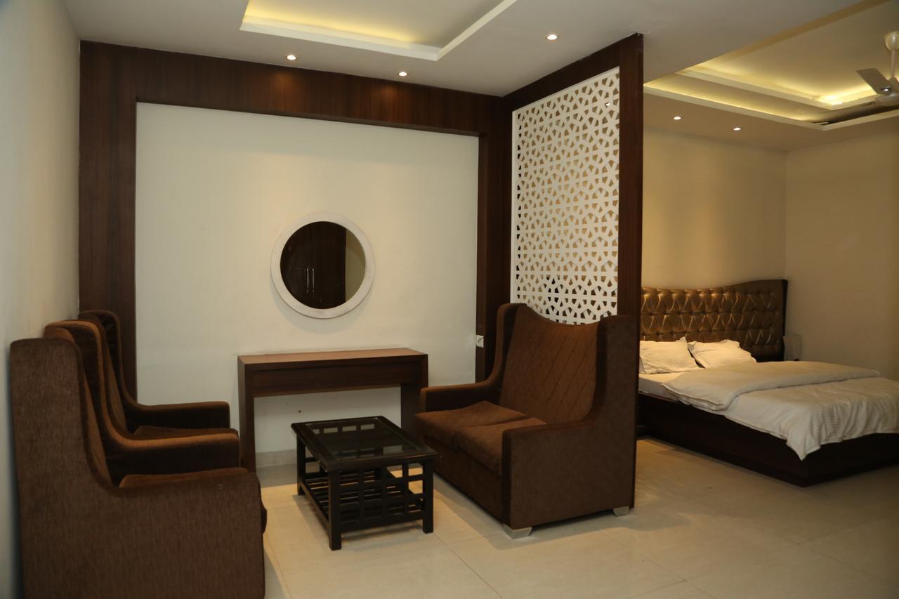 Hotel Aroma Inn Sirsa 外观 照片